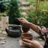 Kukicha - japońska herbata z… patyczków i łodyżek. Jak parzyć?
