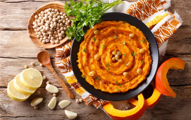 Hummus z pieczoną dynią