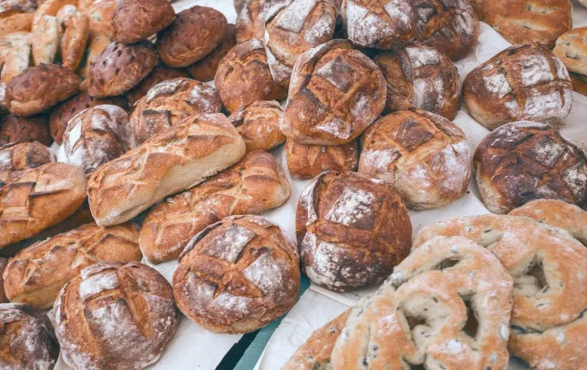 Typy mąki. Czym różni się mąka typ 550 od mąki typ 2000? Jaka mąka do ciasta, jaka do chleba?