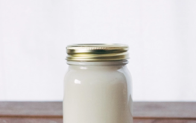 Jogurt naturalny - skład, właściwości. Przepis - jak zrobić domowy jogurt?