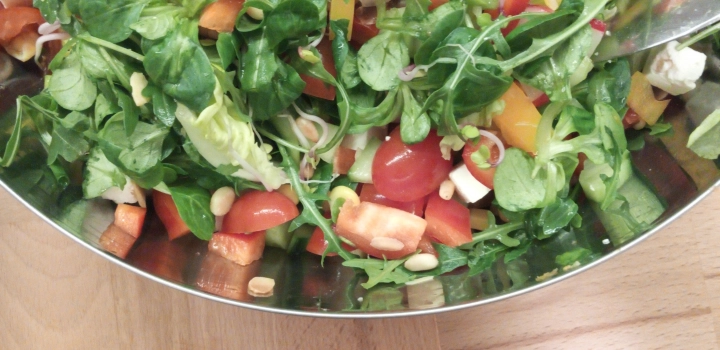 Sałatka typu greckiego