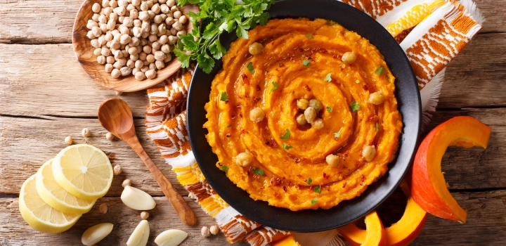 Hummus z pieczoną dynią