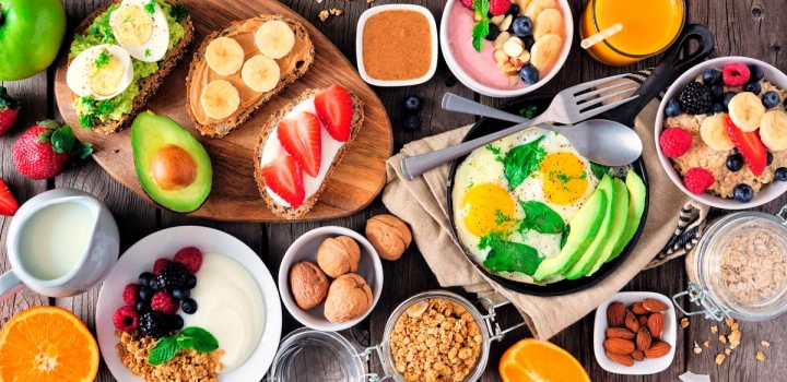 Co jeść na śniadanie? Dlaczego zdrowe śniadanie jest takie ważne?