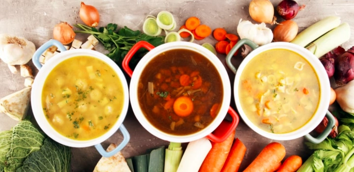 Jak zrobić kostki rosołowe? Domowe kostki bulionowe mrożone i do słoika, wege i mięsne. Przepisy