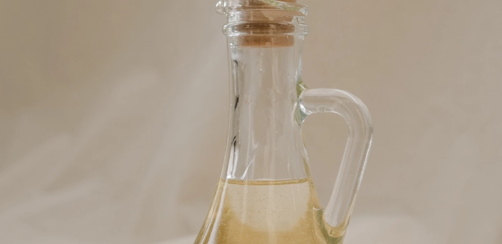 Jak zrobić ocet jabłkowy? Przepis na domowy ocet z jabłek, który zawsze wychodzi