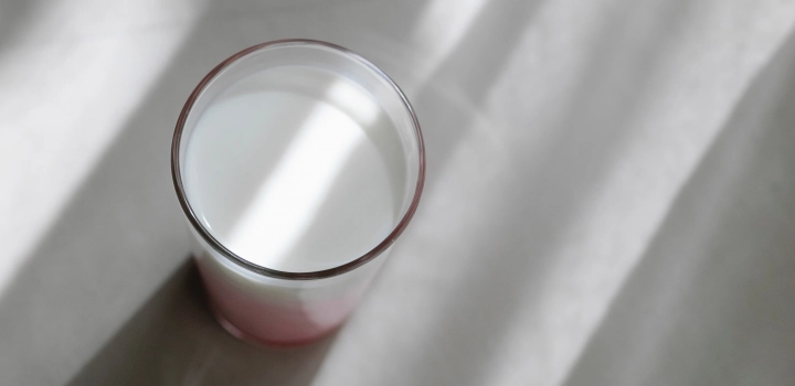 Kefir naturalny - skład, właściwości. Przepis na domowy zdrowy kefir